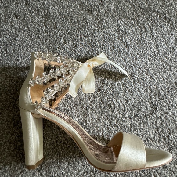 Badgley Mischka Everafter Embellished Block Heel in Ivory - Picture 3 of 3